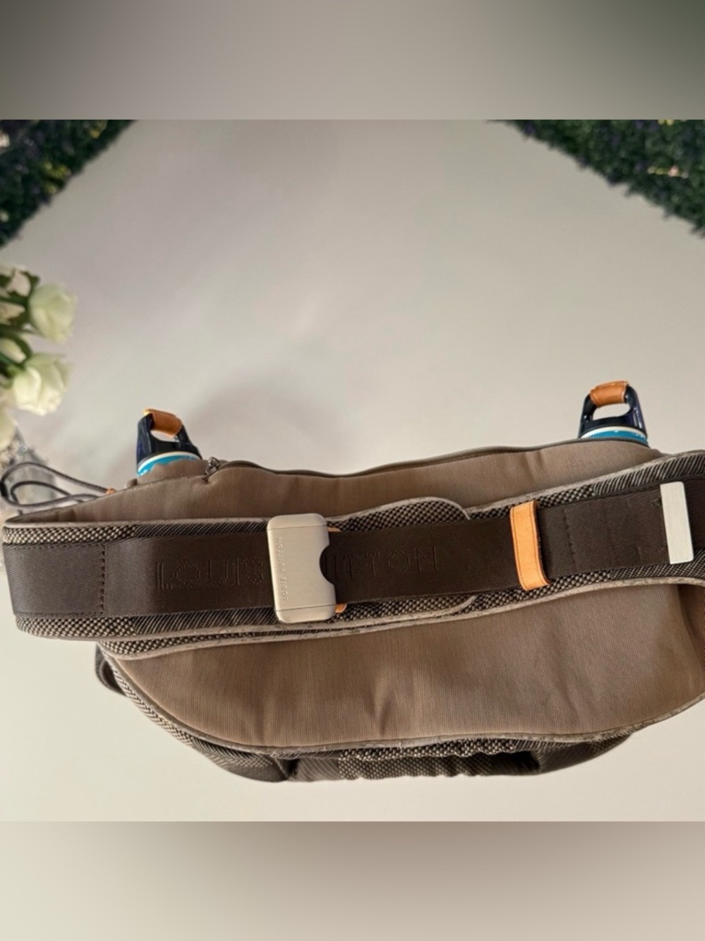 Louis Vuitton
Nylon Geant Ceinture Jogging PM - Picture 3 of 15